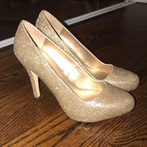 Gold Pumps 3.5 Inch